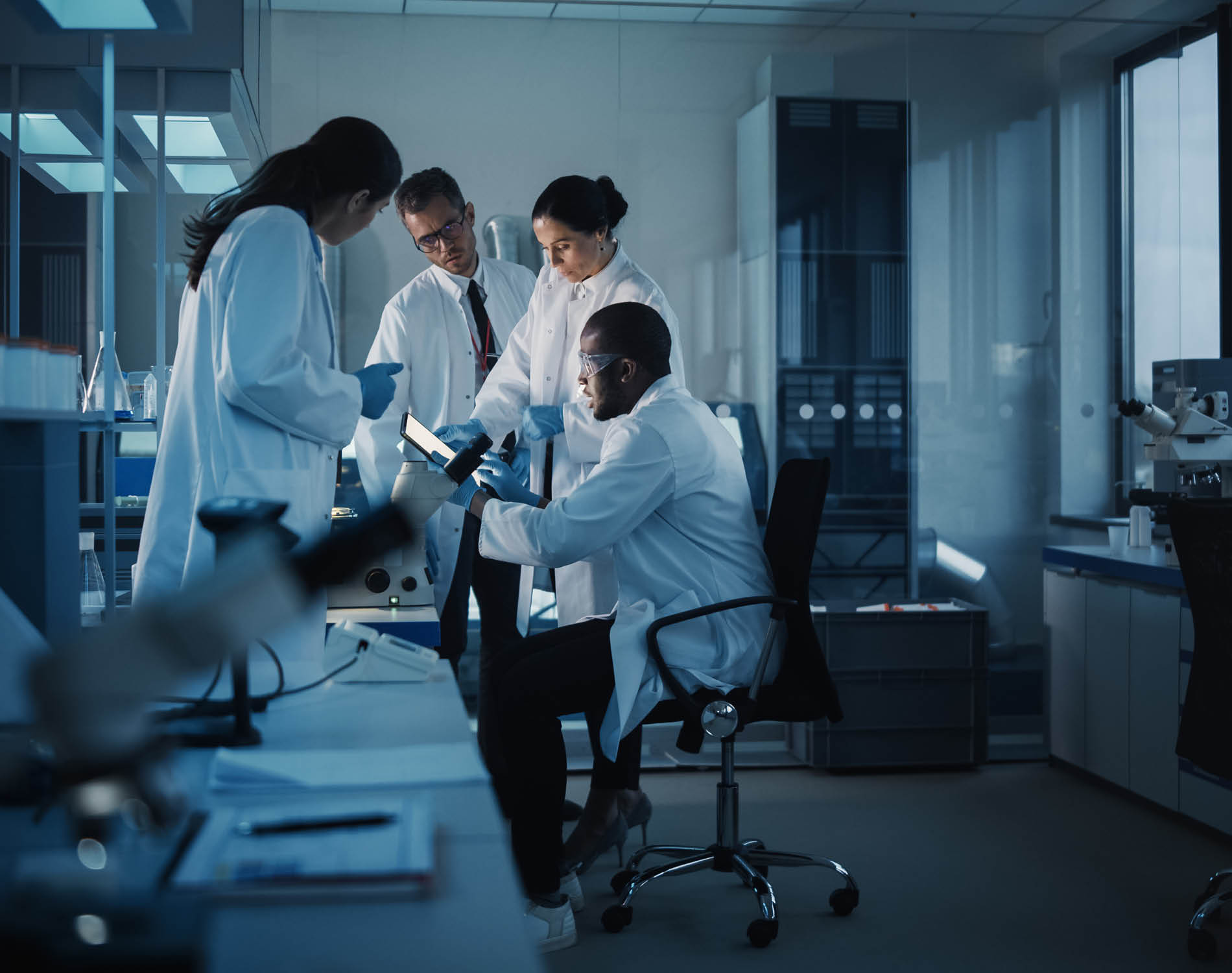 Health care - people working in laboratory