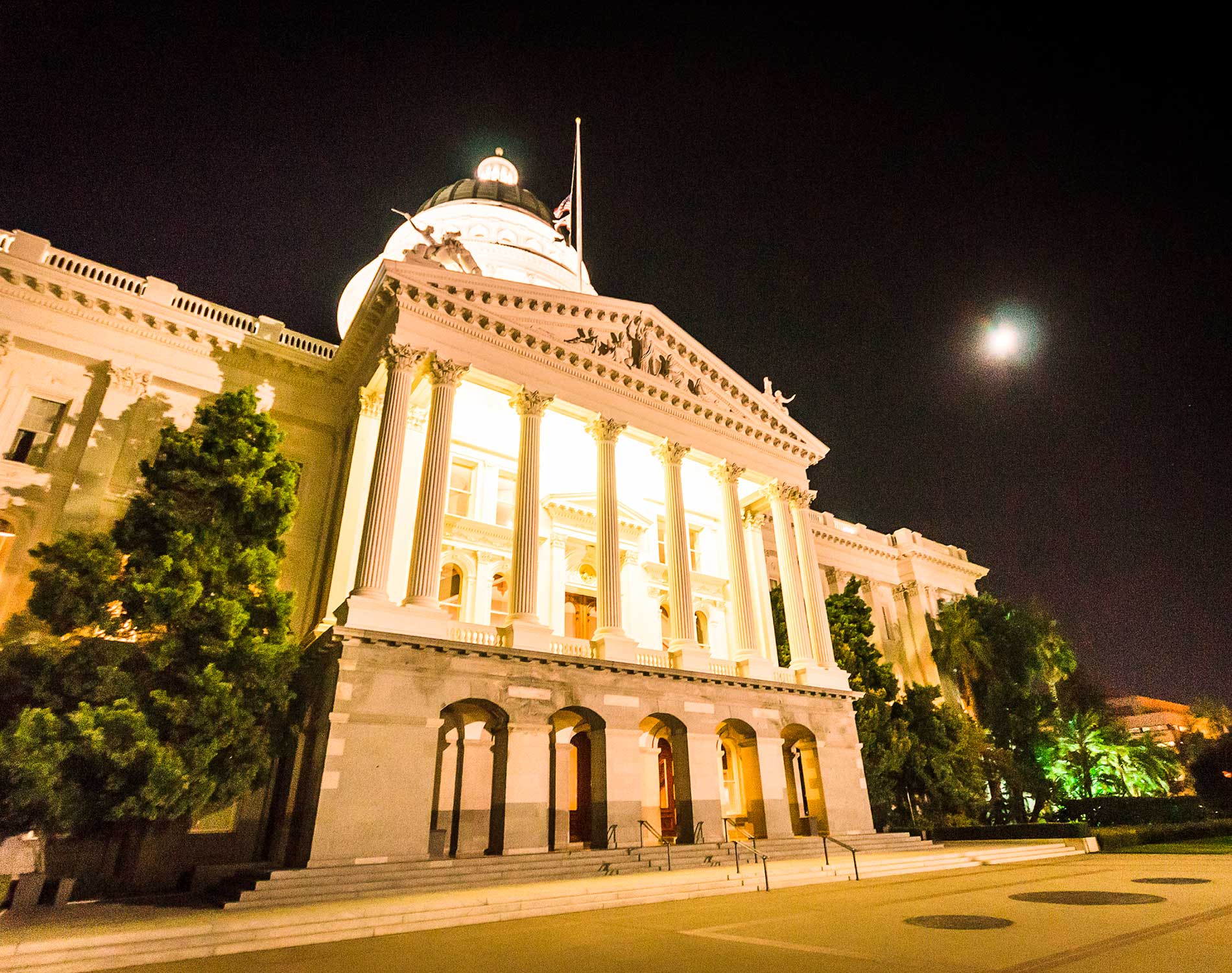 /-/media/images/website/background-images/offices/sacramento/sacramento1900x1500.ashx