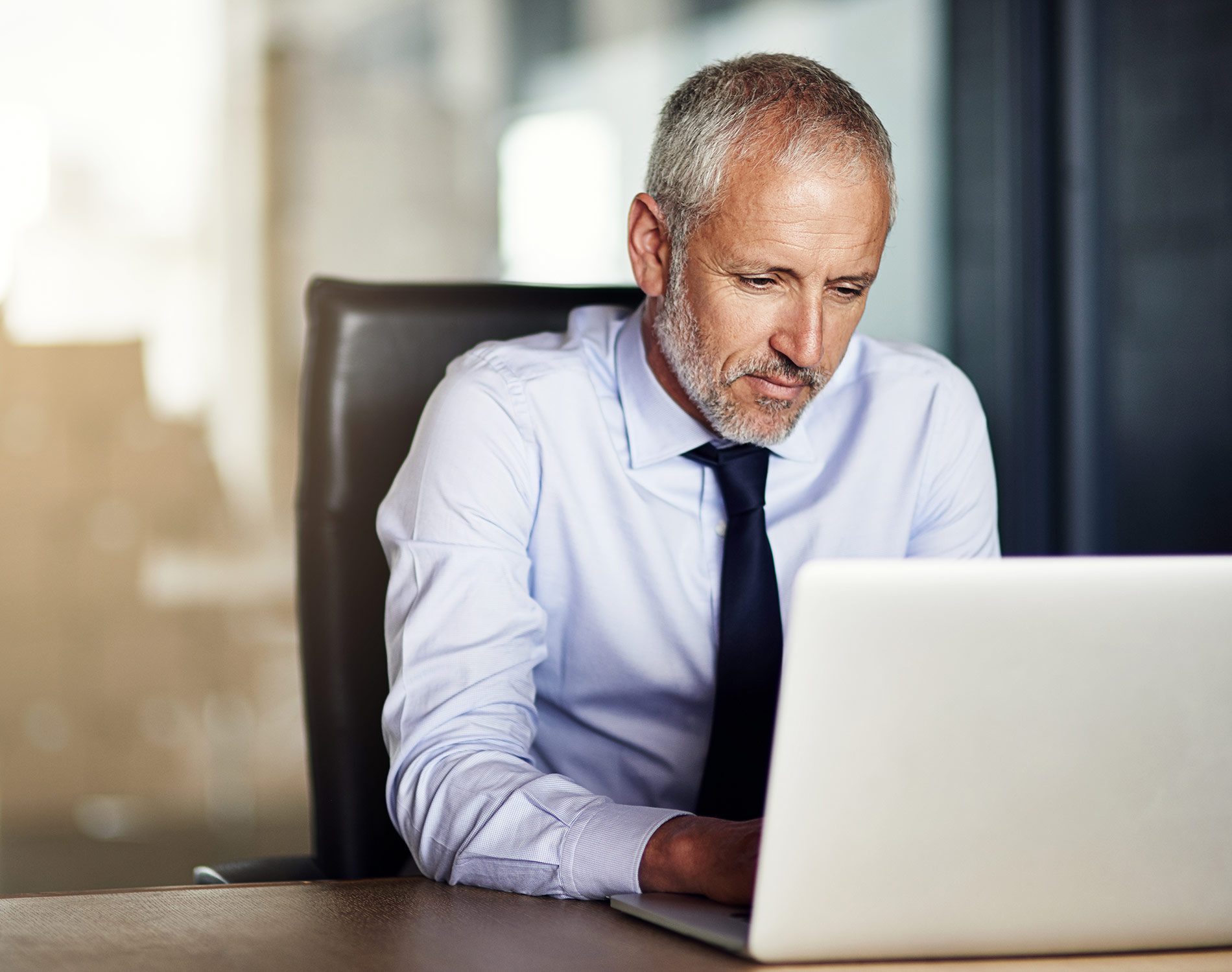 men with a laptop