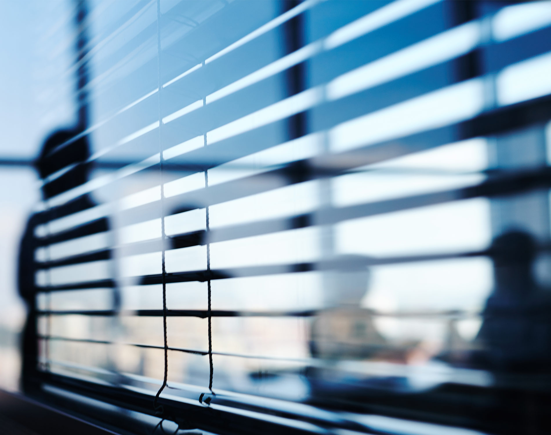 /-/media/images/website/background-images/practices/corporate/blinds-office.ashx?sc_lang=zh-cn