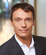Piotr  Szafarz